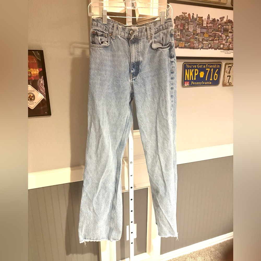 Zara High Rise Straight Denim Jeans with Raw Hemline Size 4